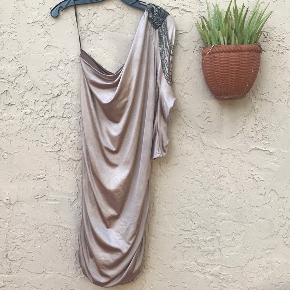 BNWT AMAZING Rare One Shoulder Dress